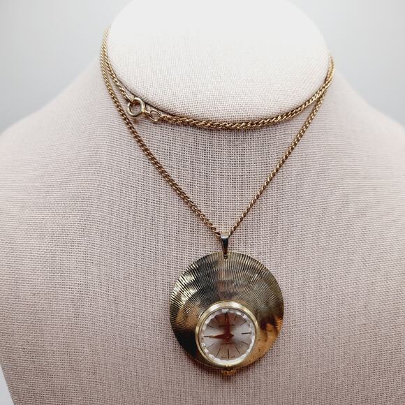 Vintage Ladies Montreluxe Wind-Up Pendant Watch Necklace – Not Working - Picture 1 of 7